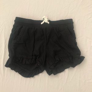Black loose shorts